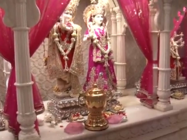  Nita ambani, owner of mumbai indians offer prayers in temple with ipl cup goes viral 