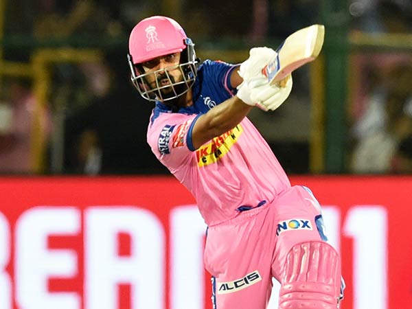 தொடர்ந்து அவுட் 