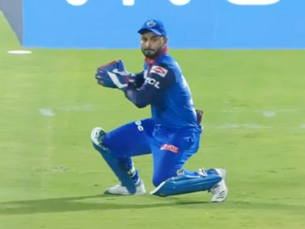 IPL 2019 SRH vs DC Eliminator : Deepak Hooda run out causes confusion 