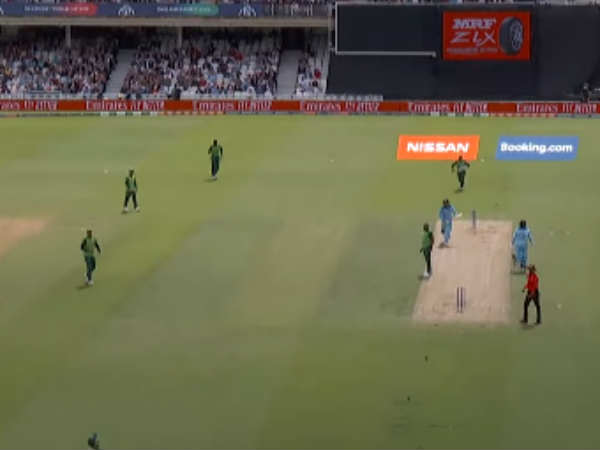  பவுண்டரி சென்றது 