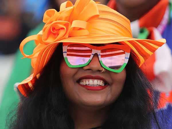 அதிக இந்தியர்கள்