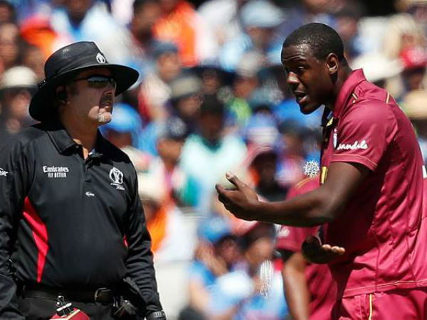 ஐசிசியிடம் புகார் 