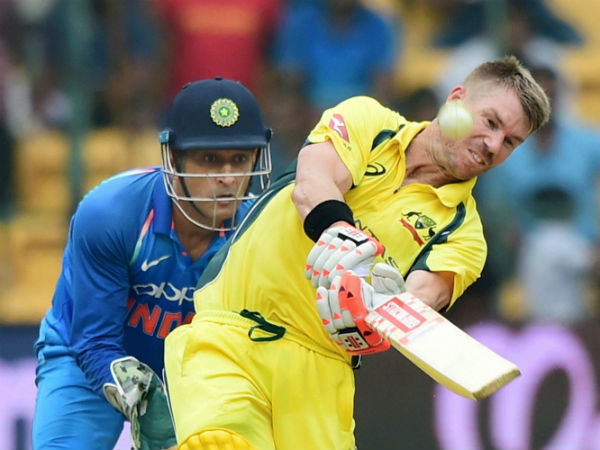 இதுதான் வார்னர் அடி 