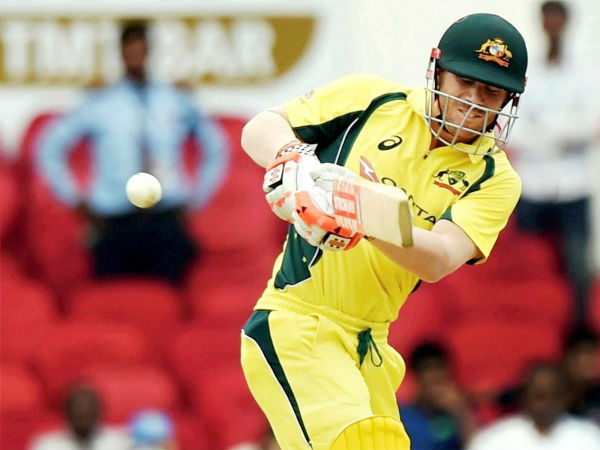 Indian fielding slows down Aussie chasing 