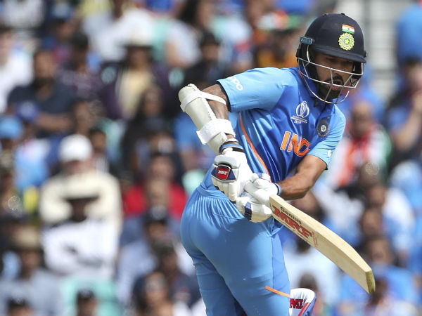 ஸ்டார்க் கும்மின்ஸ் 