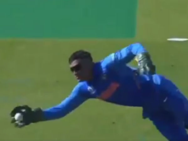  பேட்டிங் 