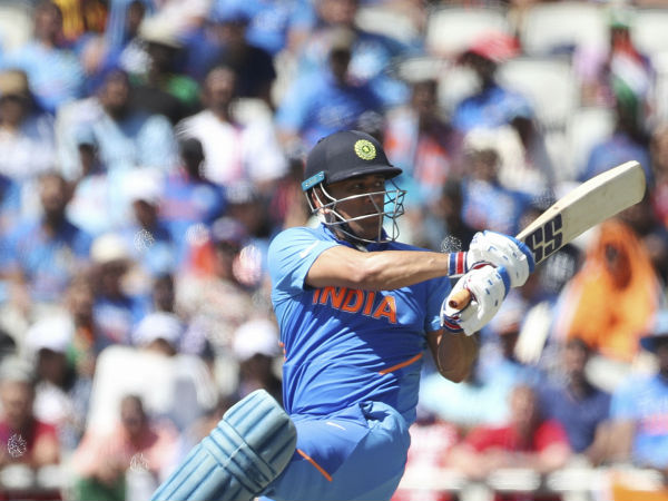 அவுட் அவுட்