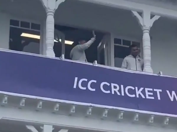 வெளியே வரவில்லை 