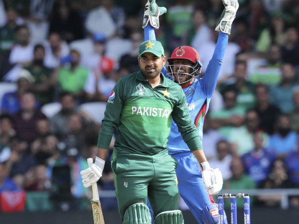 பாகிஸ்தான் தடுமாற்றம்