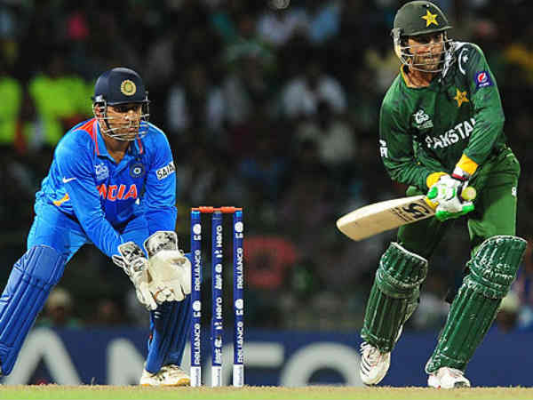 அவுட்டும் அதேபோல 