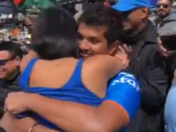 டுவிட்டரில் வெளியீடு 