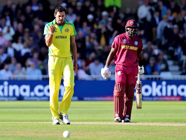 ஸ்டார்க் அபாரம் 