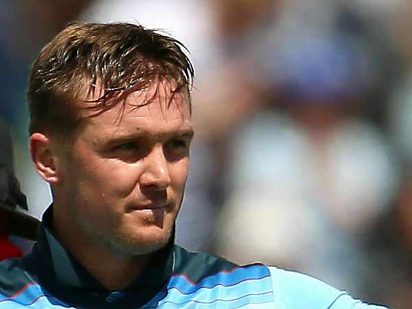 தொடக்கமே பவுண்டரிகள் 