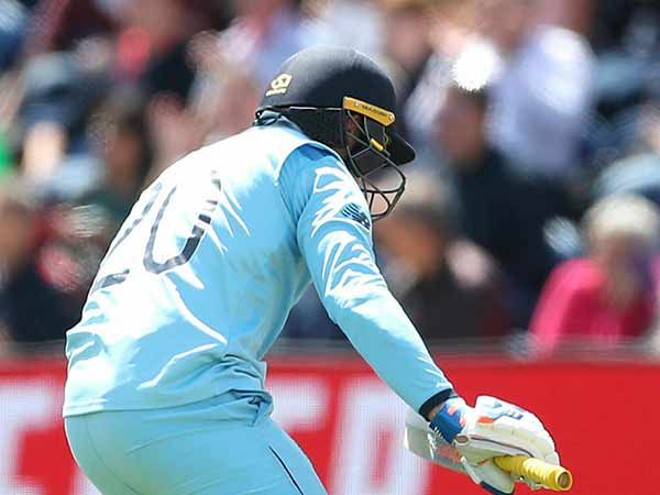 அதிரடி துவக்கம்