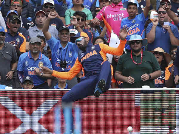 முதல் விக்கெட் 