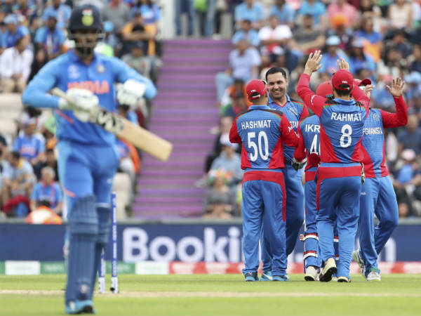 ஏமாந்த ரசிகர்கள் 