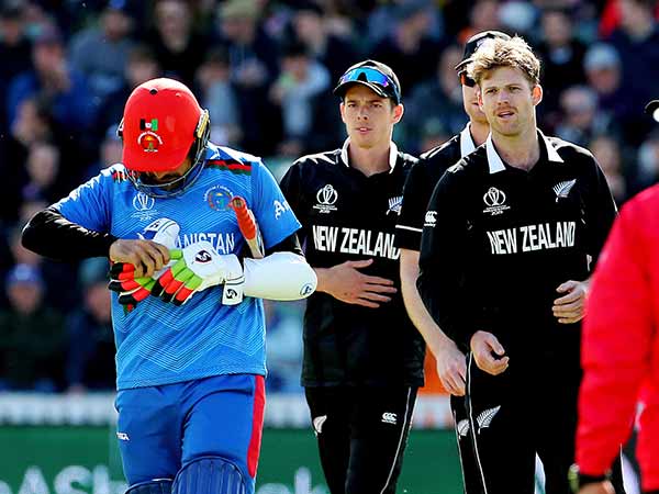 ரன் குவித்த டெய்லர் ரன் குவித்த டெய்லர்