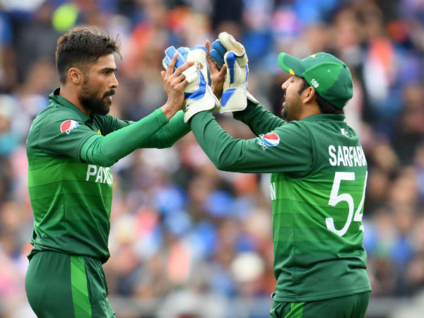 அணி மாற்றம்