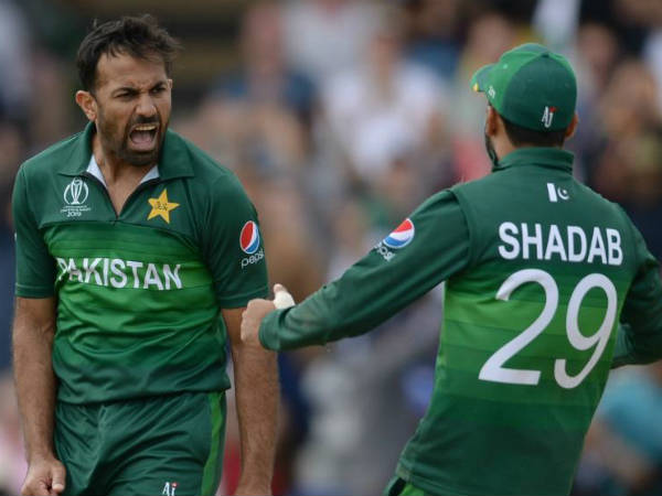 பாகிஸ்தான் சறுக்கியது பாகிஸ்தான் சறுக்கியது