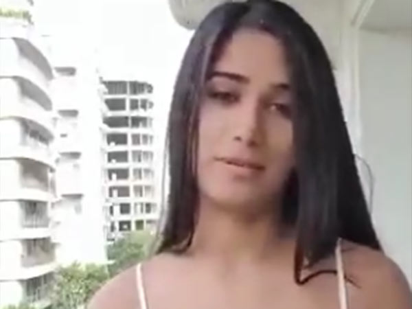 மிக மோசம் 