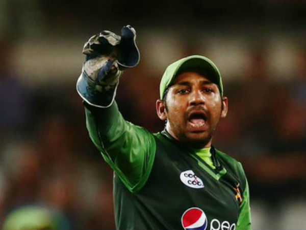 விடாத ரசிகர்கள் விடாத ரசிகர்கள்