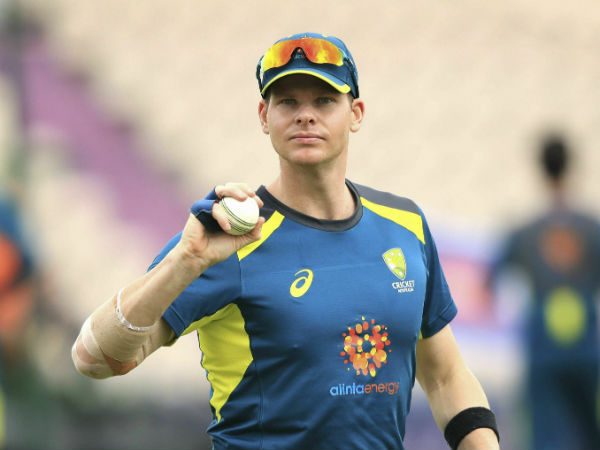 போட்டி போட்ட ஸ்மித்