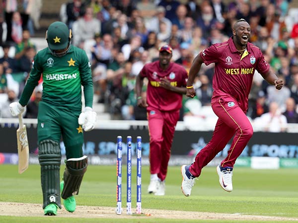 காத்திருந்த ரசிகர்கள்