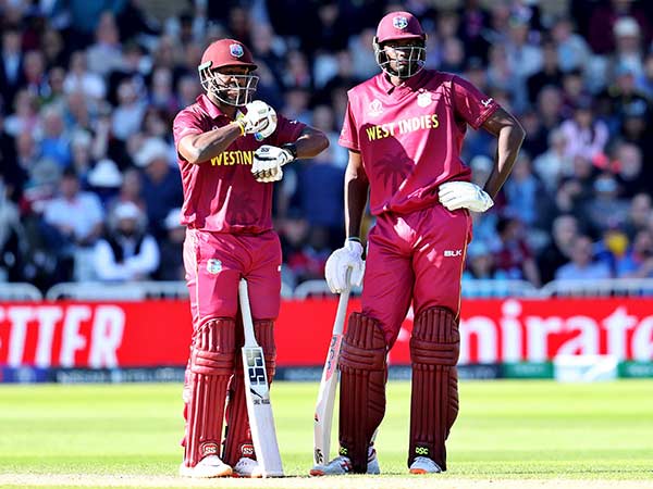 வெஸ்ட் இண்டீஸ் மிரட்டல் 