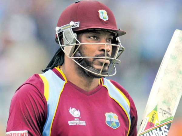 10,393 ரன்கள் குவிப்பு 