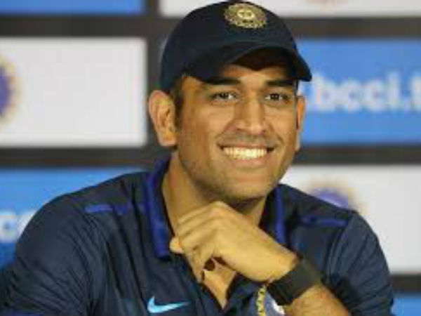 வாழ்க்கை இருக்கிறது 