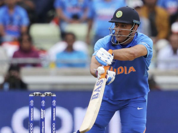 தோனி ஓய்வா?