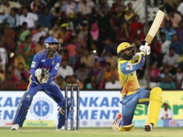 தொடக்கமே அதிரடி 