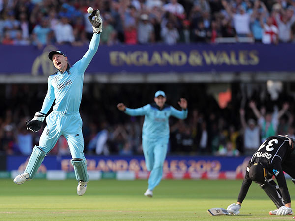 அந்த ஓவர்த்ரோ