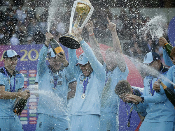 இங்கிலாந்து சாம்பியன் 