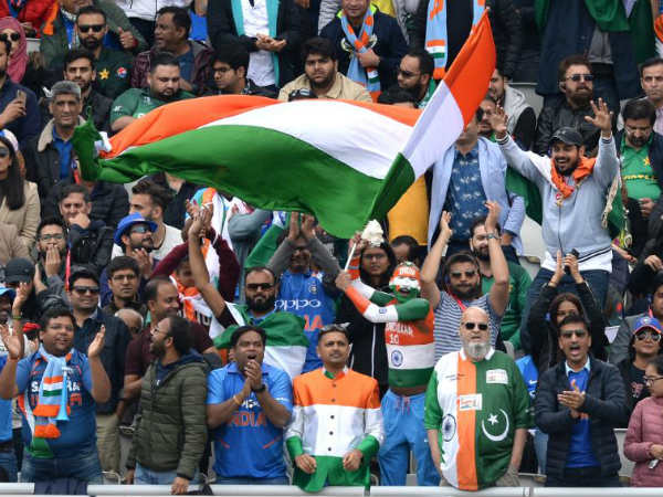 ரசிகர்கள் புகார் 