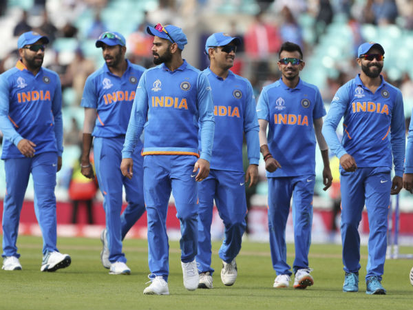 எங்கு நடக்கிறது 