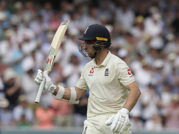 லீச் அபார ஆட்டம்