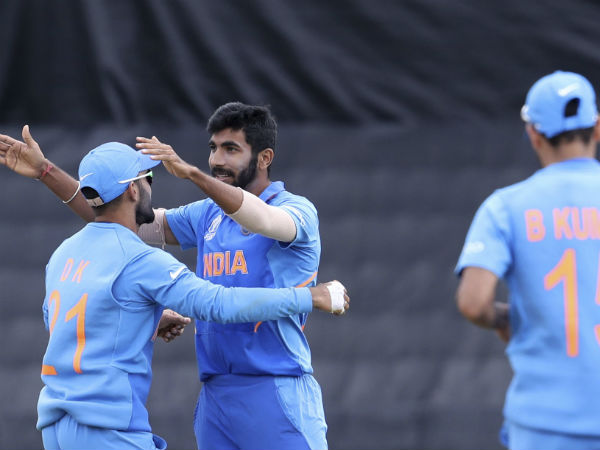 போட்டி மாறியது 