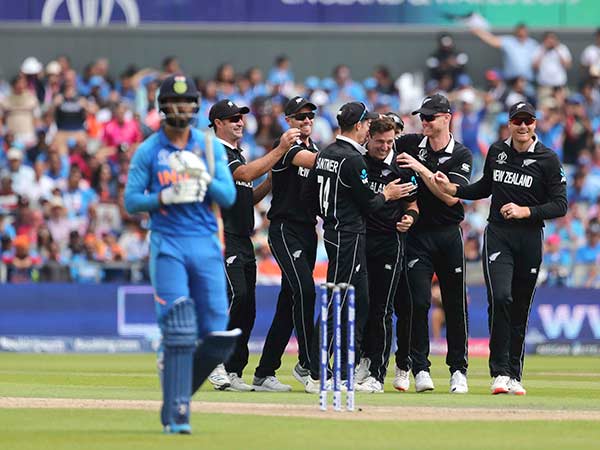 மிக மோசம் 