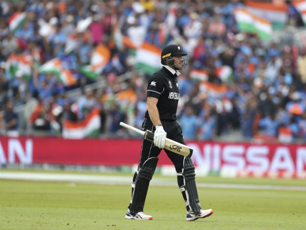 இரண்டு டக் அவுட் இரண்டு டக் அவுட்