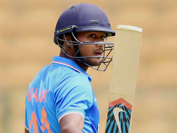 தொடக்க வீரர் தொடக்க வீரர்