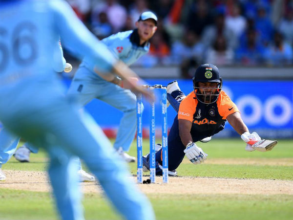 அதிரடியாக ஆடினார் அதிரடியாக ஆடினார்