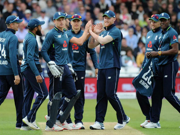 இங்கிலாந்து வென்றது 