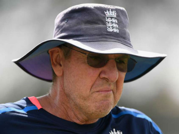 புதிய பயிற்சியாளர்கள் 