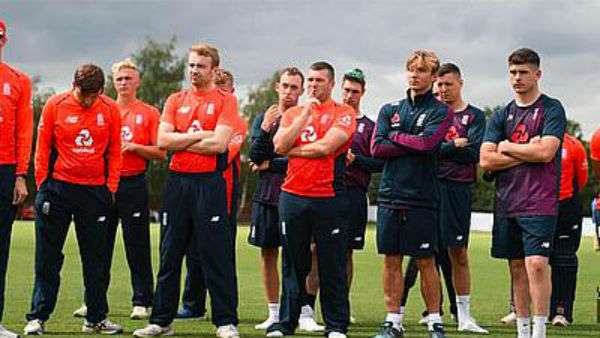 இங்கிலாந்து அதிரடி