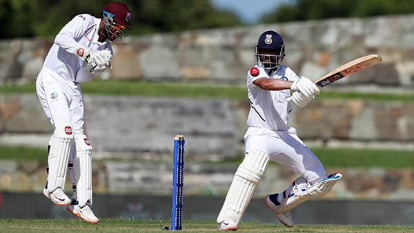 கை கொடுத்த ரஹானே 