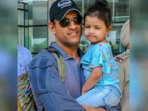 இணையத்தில் வைரல் 