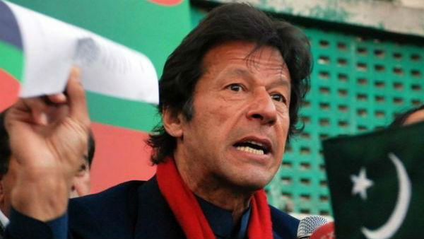 இம்ரான் கான் விளாசல்