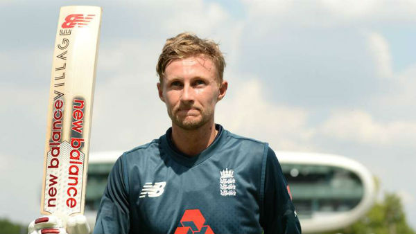 தவறு செய்கிறார் 