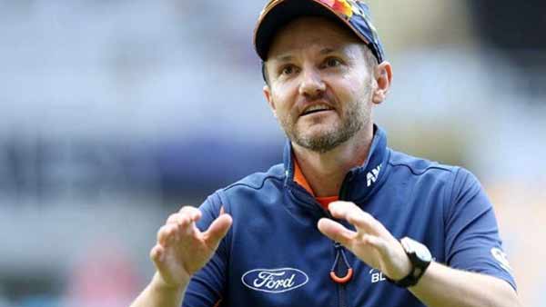 உச்சத்தில் மைக் ஹெஸ்ஸன்